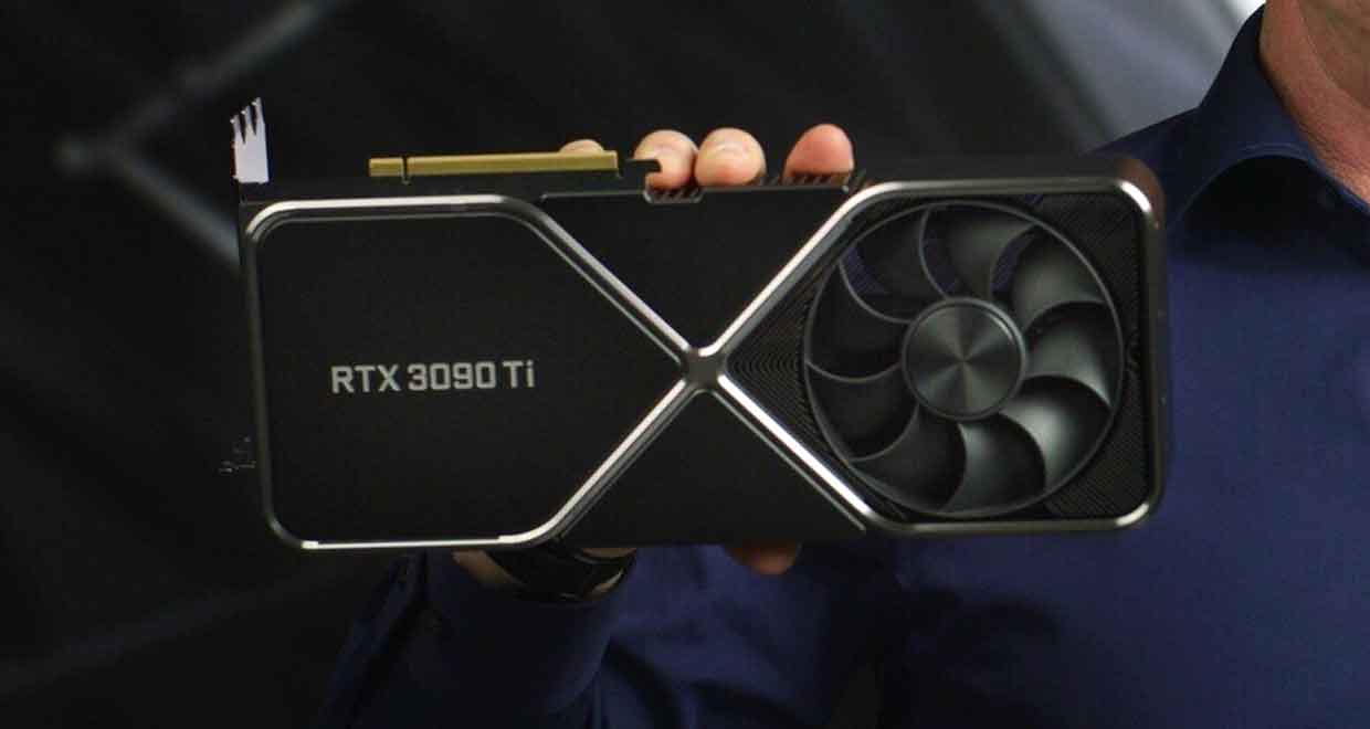 Pakiet GeForce RTX 3090 Ti FE zawiera 3 x 8-pinowy adapter PCIe Gen5