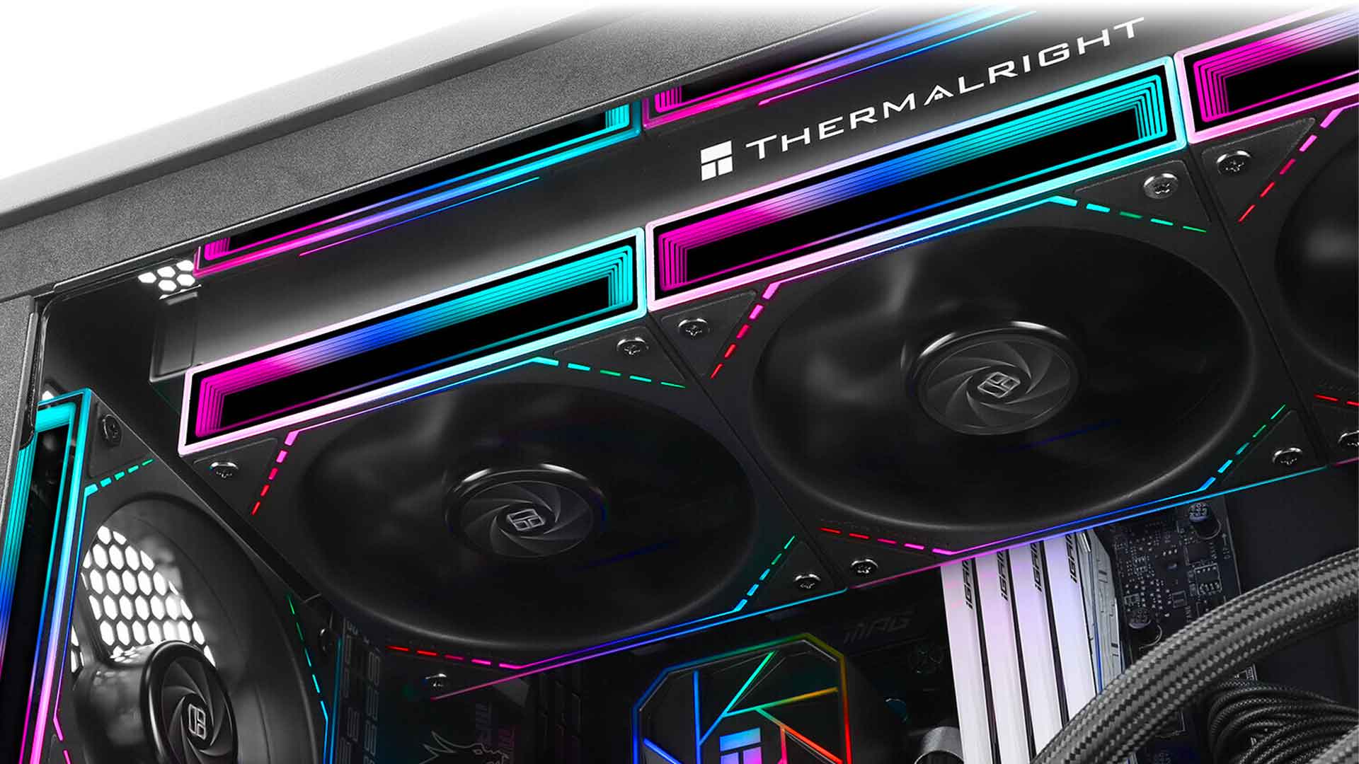 Ventilateur TL-M12, Thermalright propose une robe à effets infinis - GinjFo